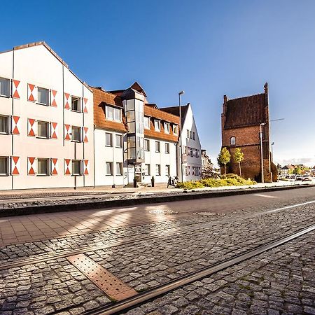 Hotel Am Alten Hafen Wißmar Exterior foto